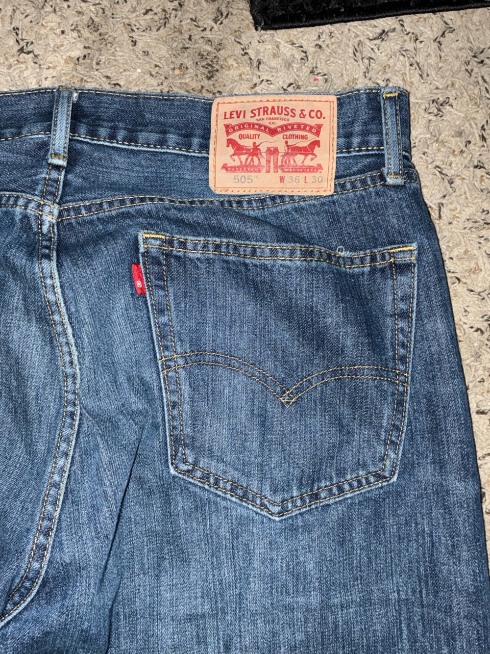 Distressed Levi 505 - Picture 4 of 4